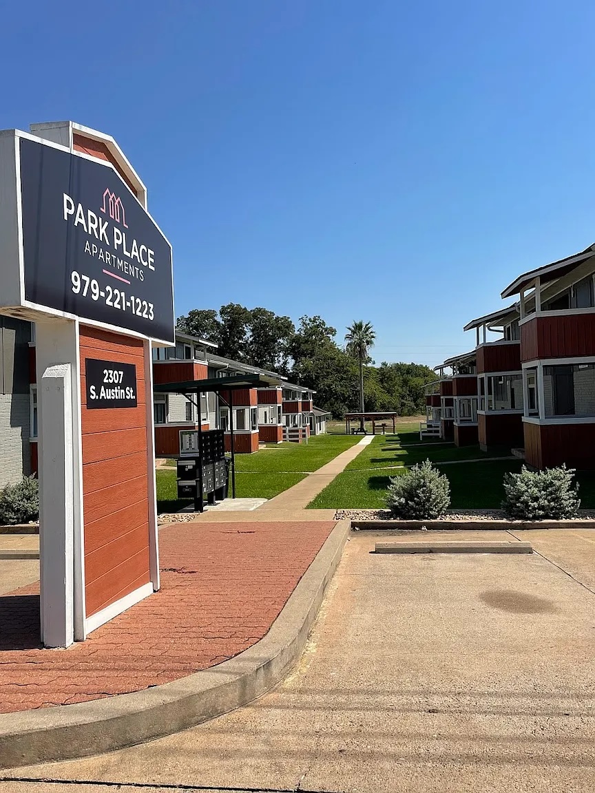 2307 South Austin Street - 20